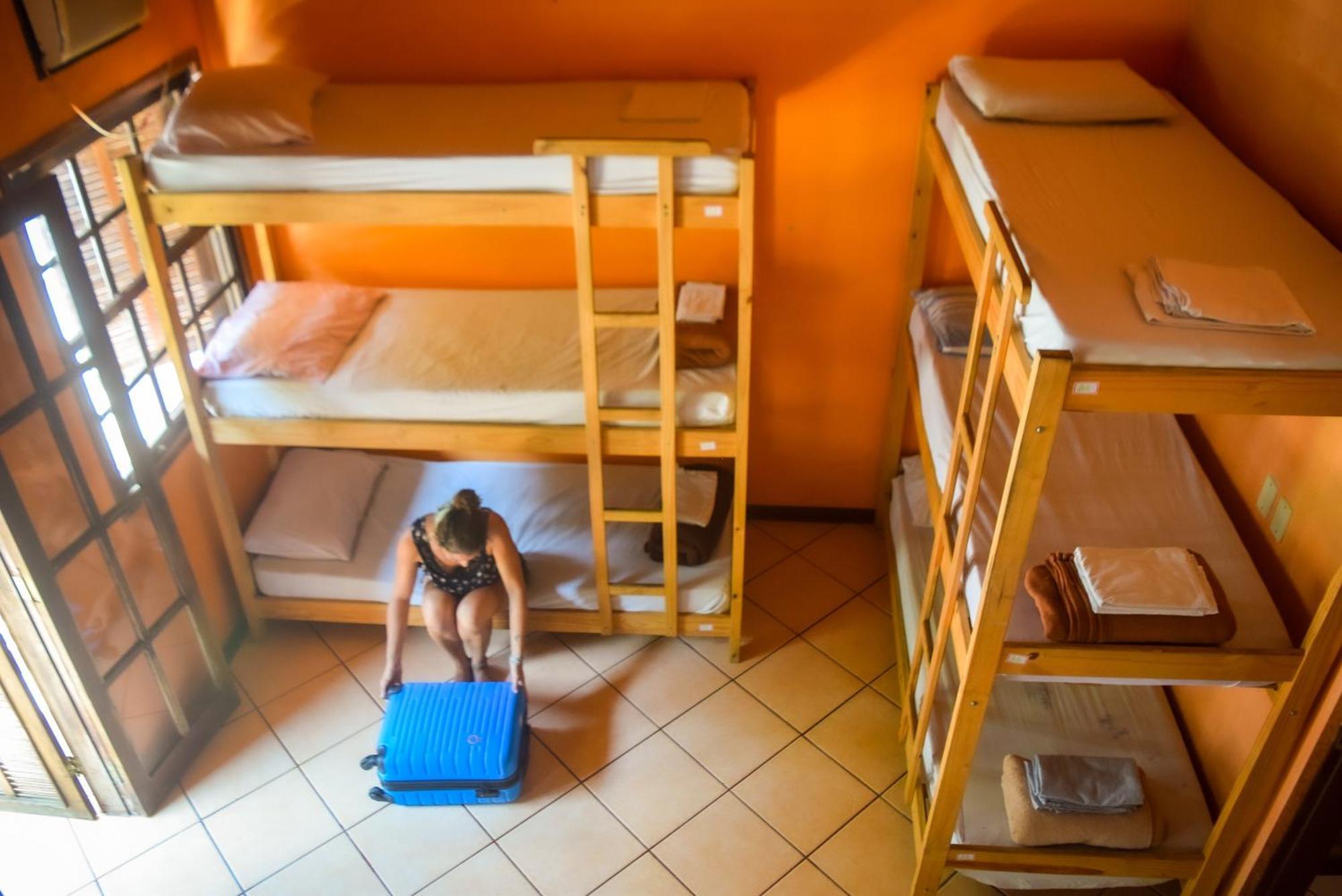 פאראטי Leo'S Clan Beach Hostel מראה חיצוני תמונה