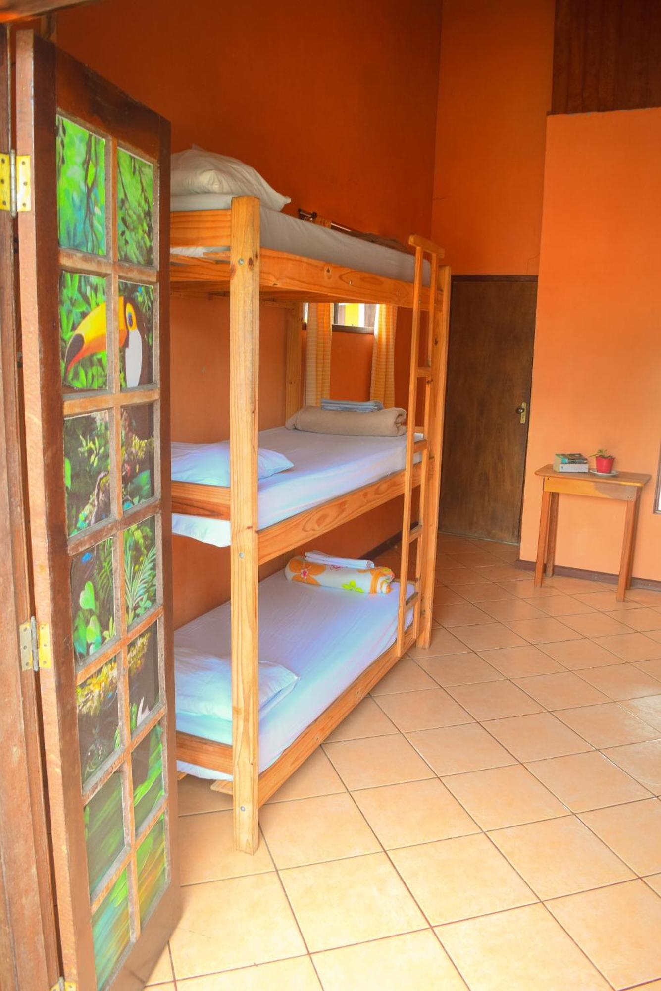 פאראטי Leo'S Clan Beach Hostel מראה חיצוני תמונה
